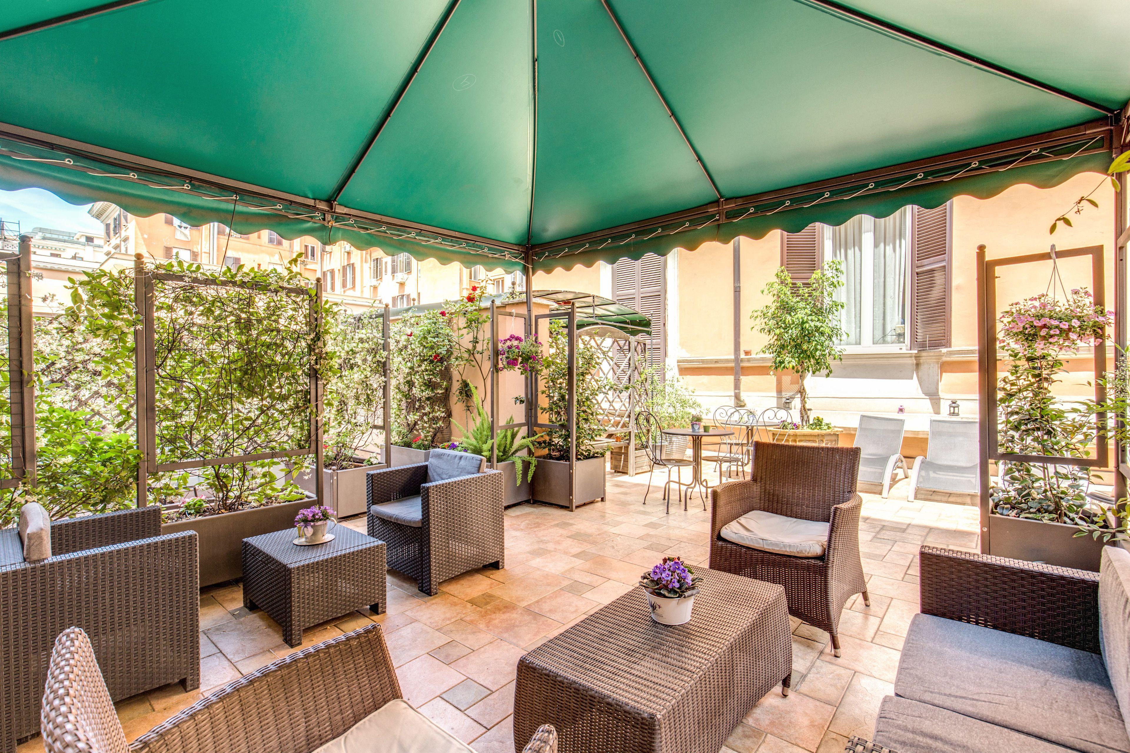 Roman Terrace — Photos 1